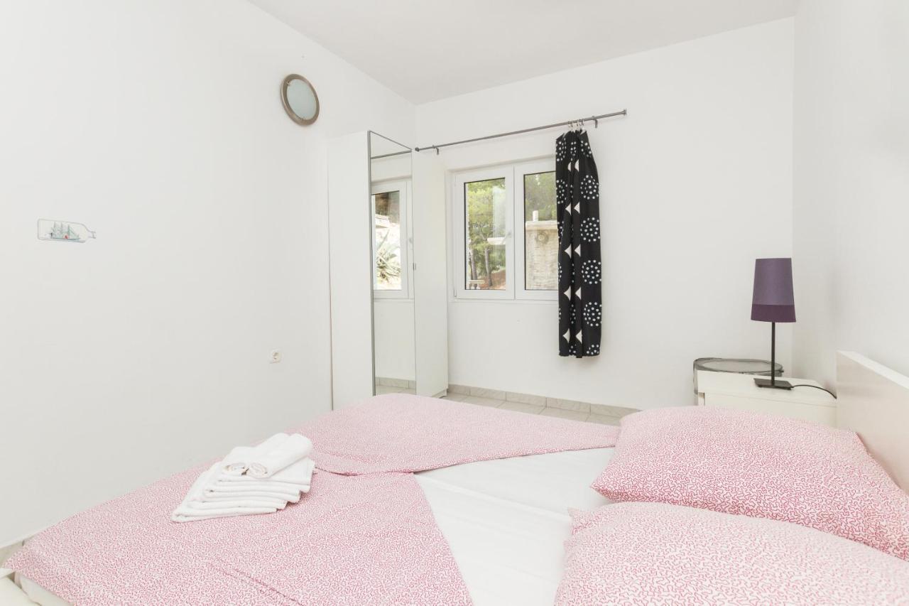 Hippocampus Apartments ミミツェ エクステリア 写真